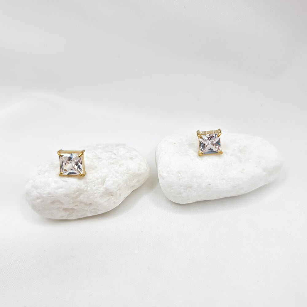 Cercei Stud oțel inoxidabil ”Be classy”, aurii, decorați cu zirconiu, geometrici