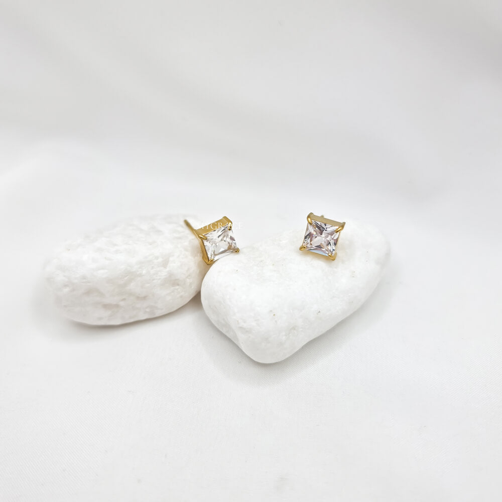 Cercei Stud oțel inoxidabil ”Be classy”, aurii, decorați cu zirconiu, geometrici