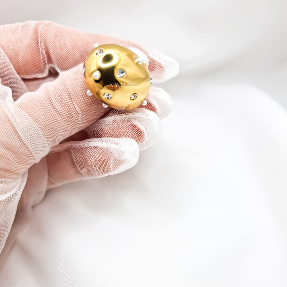 Inel oțel inoxidabil ”Be stylish”, model lacrimă/picătură, oțel inoxidabil, placat cu aur 18K și decorat cu zirconiu și perluțe