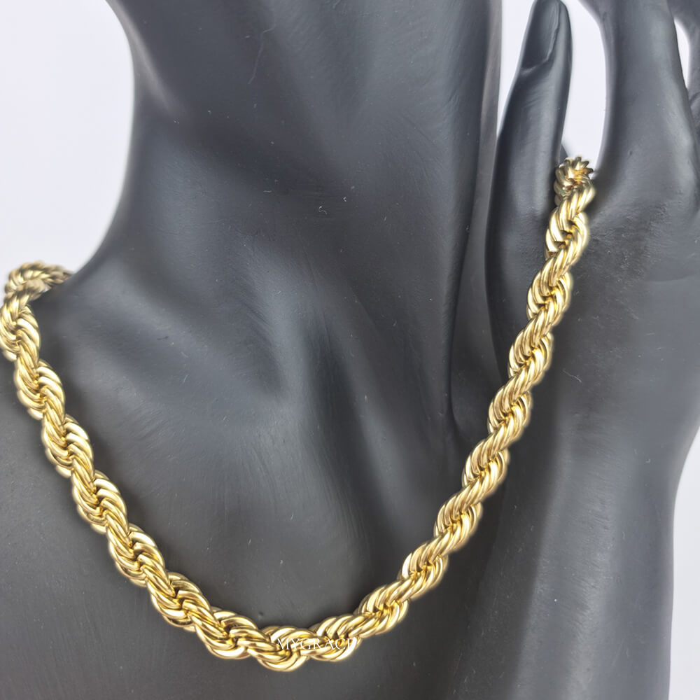 Colier oțel inoxidabil ”Be sophisticated” auriu, model răsucit, 0.7 cm