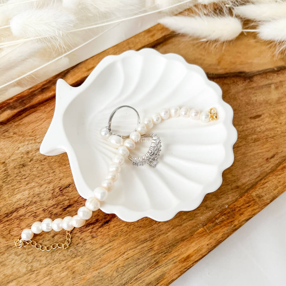 Tăviță decorativă pentru bijuterii sau lumânări, scoică, handmade