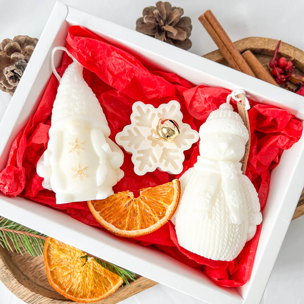 Cadou de Crăciun/Cadou Secret Santa - set lumânări parfumate ceară vegetală (om de zăpadă, fulg, pitic)
