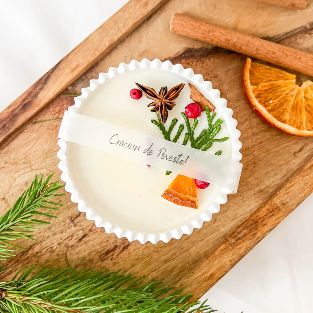 Lumânare Crăciun, parfumată, ceară soia, vas ceramic handmade, decor Crăciun