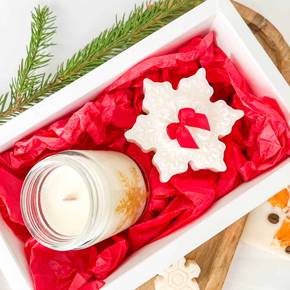 Cadou de Crăciun/Secret Santa - set lumânări parfumate ceară vegetală, model fulg și borcănaș
