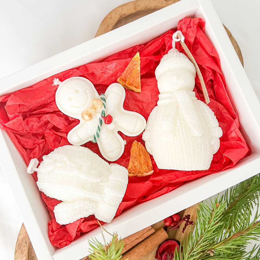 Cadou de Crăciun/Secret Santa - set lumânări parfumate Crăciun, model mănușă, turtă dulce și om de zăpadă