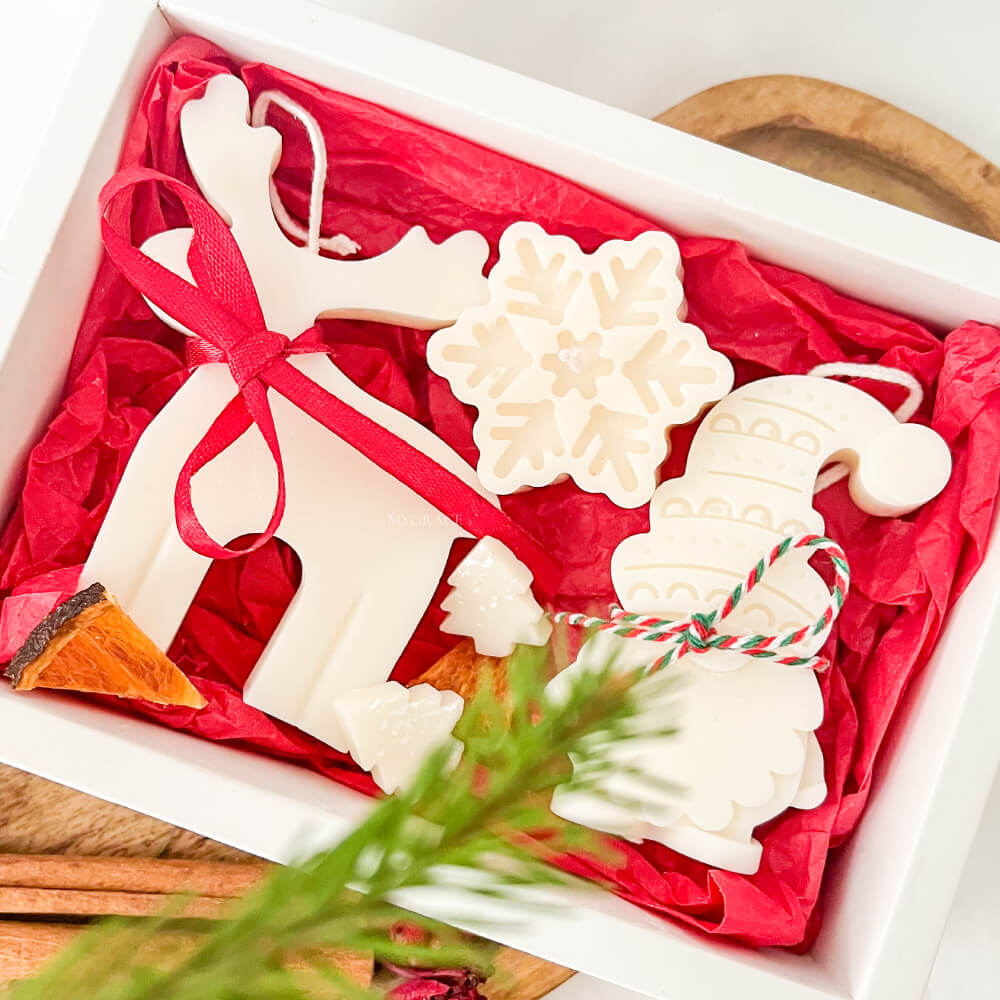 Cadou de Crăciun/Secret Santa - set lumânări parfumate Crăciun, model ren, pitic și fulg