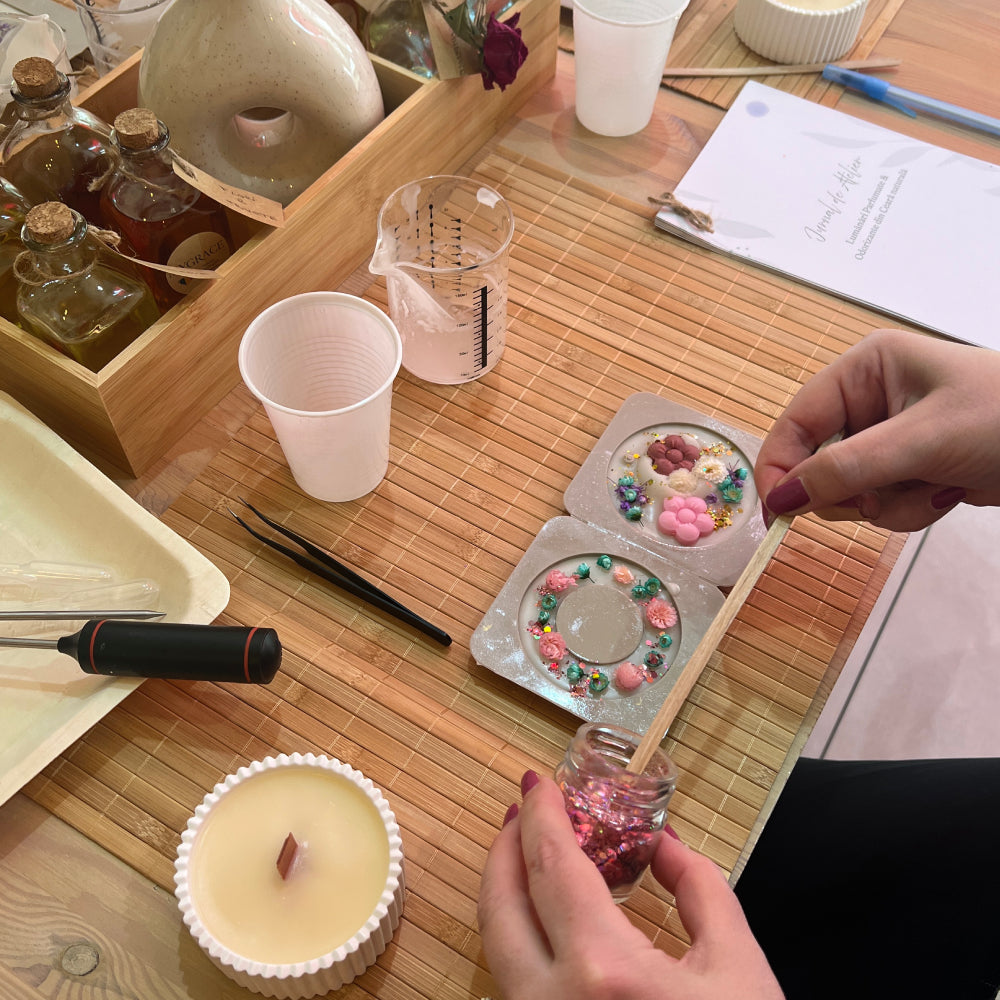 Atelier creativ de realizare a lumânărilor parfumate și odorizantelor pentru dulap