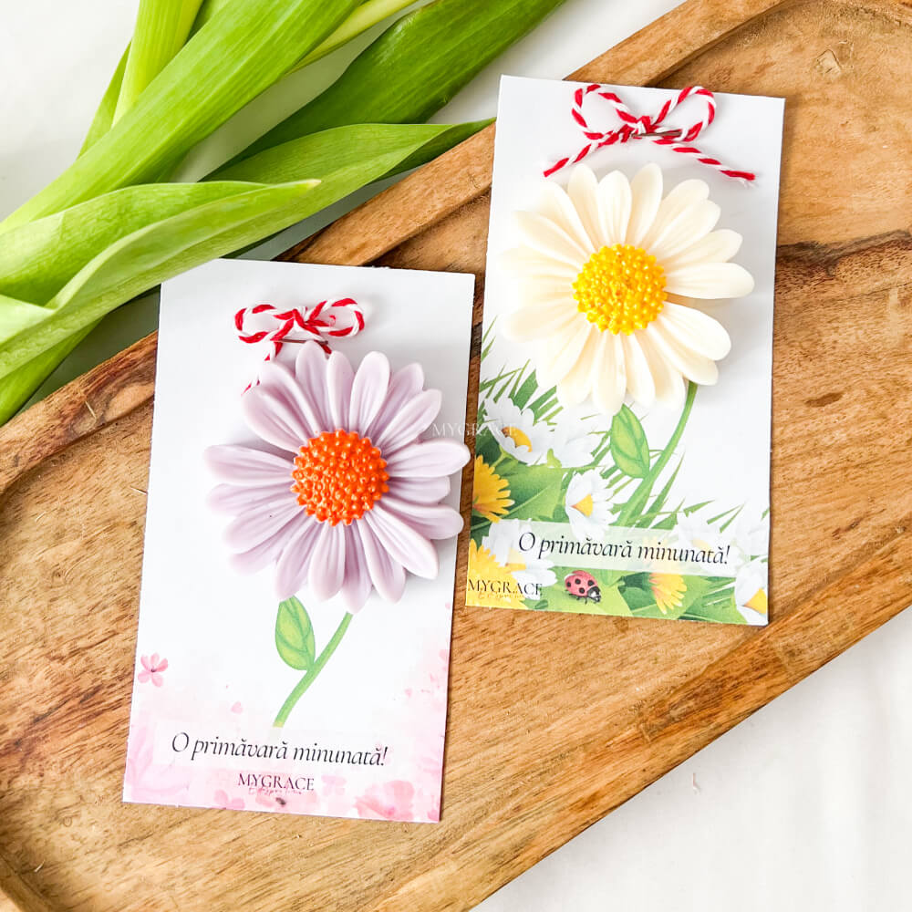 martisor parfumat ceara vegetala margareta mov deschis MYGRACE